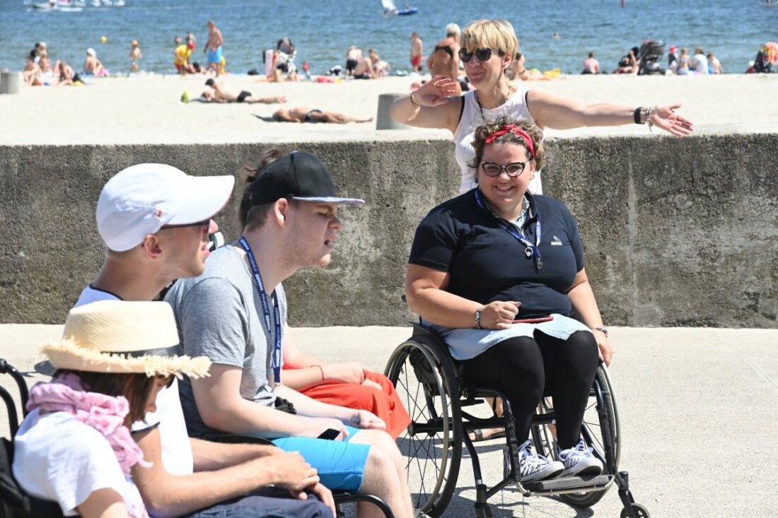 Zdjęcie: Gdyńskie plaże są dostępne dla wszystkich, także osób o różnym stopniu czy rodzaju niepełnosprawności