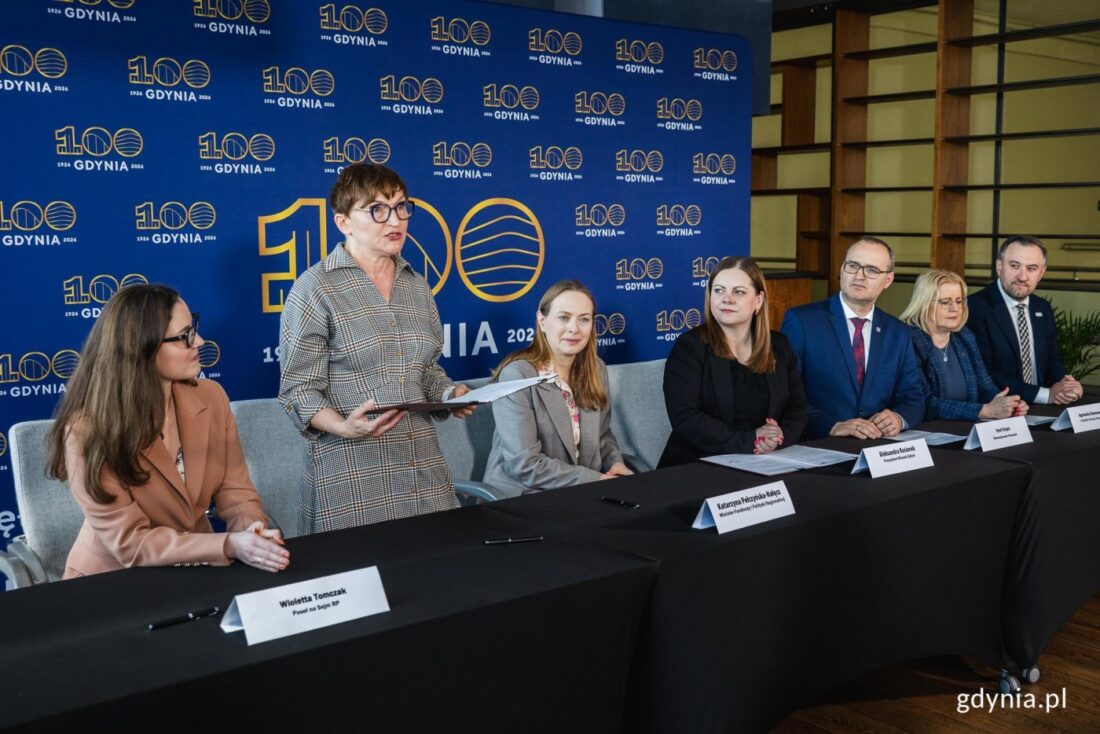 Zdjęcie: Podpisanie umowy o finansowanie projektu „SamoDZIELNI w Gdyni